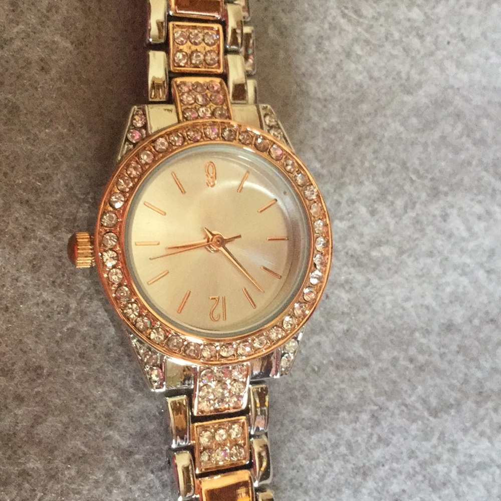 Watch - Picture 3 of 4